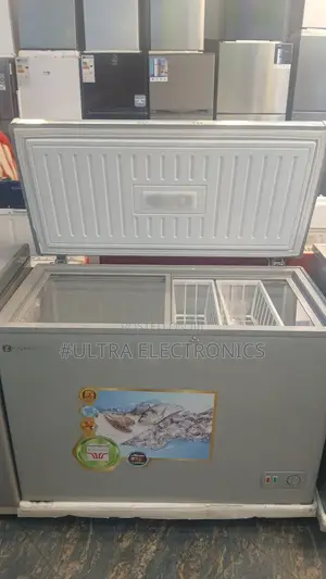 Everest Brand Chest Freezer.It Offers Ample Storage Capacity for 330l
