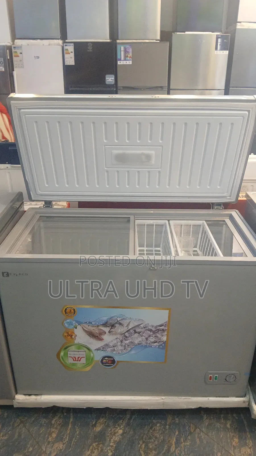 Everest Brand Chest Freezer.It Offers Ample Storage Capacity for 330l