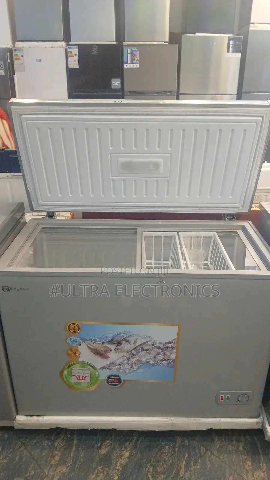 Everest Brand Chest Freezer.It Offers Ample Storage Capacity for 330l