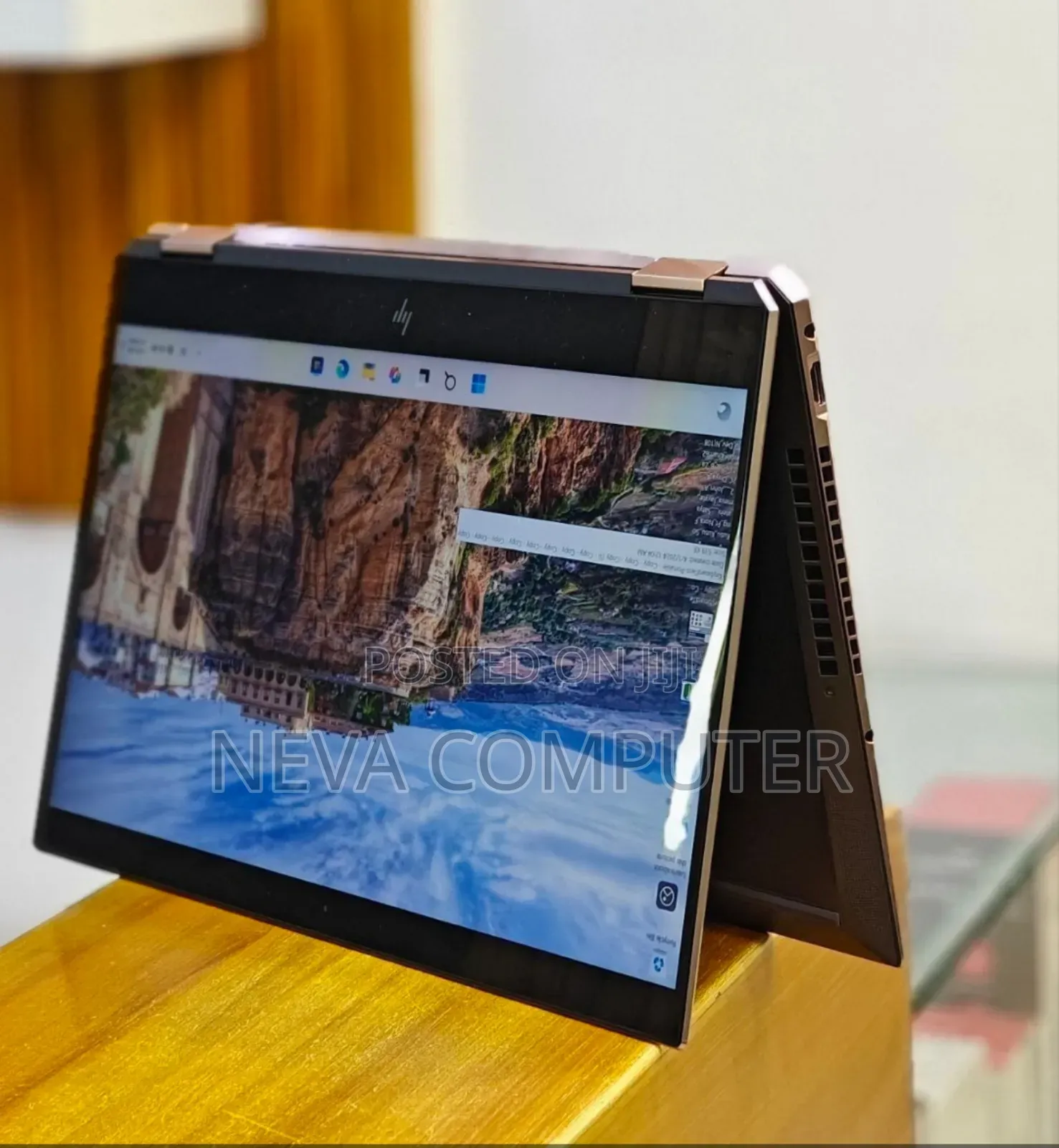 New Laptop HP Spectre X360 16GB Intel Core I7 SSD 512GB