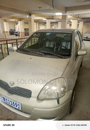 Toyota Vitz 1.0 FWD 3dr 2002 Gold