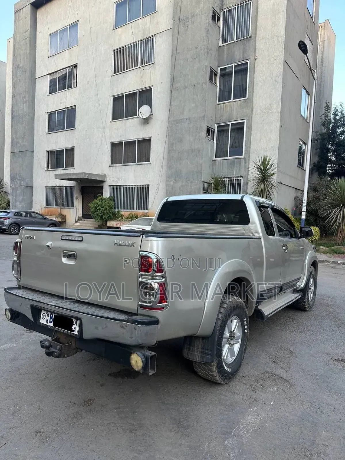 Toyota Hilux 2013 Gray