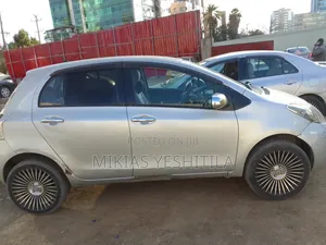 Toyota Yaris 1.0 VVT-i 2008 Silver