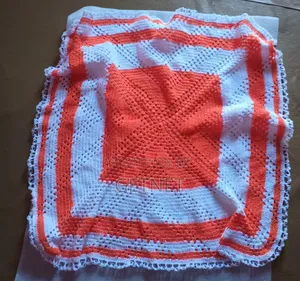 በእጅ የተሰሩ የተለያዩ ዳንቴሎች