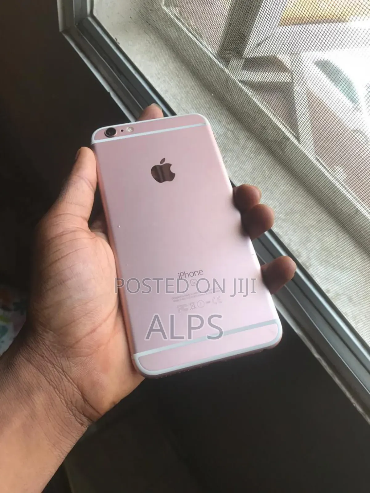 New Apple iPhone 6s 64 GB Silver