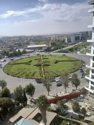 4bdrm Apartment in Hayat Squire, Bole for rent