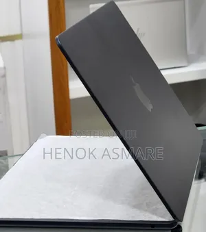 New Laptop Apple MacBook Pro 16GB Apple M4 SSD 256GB