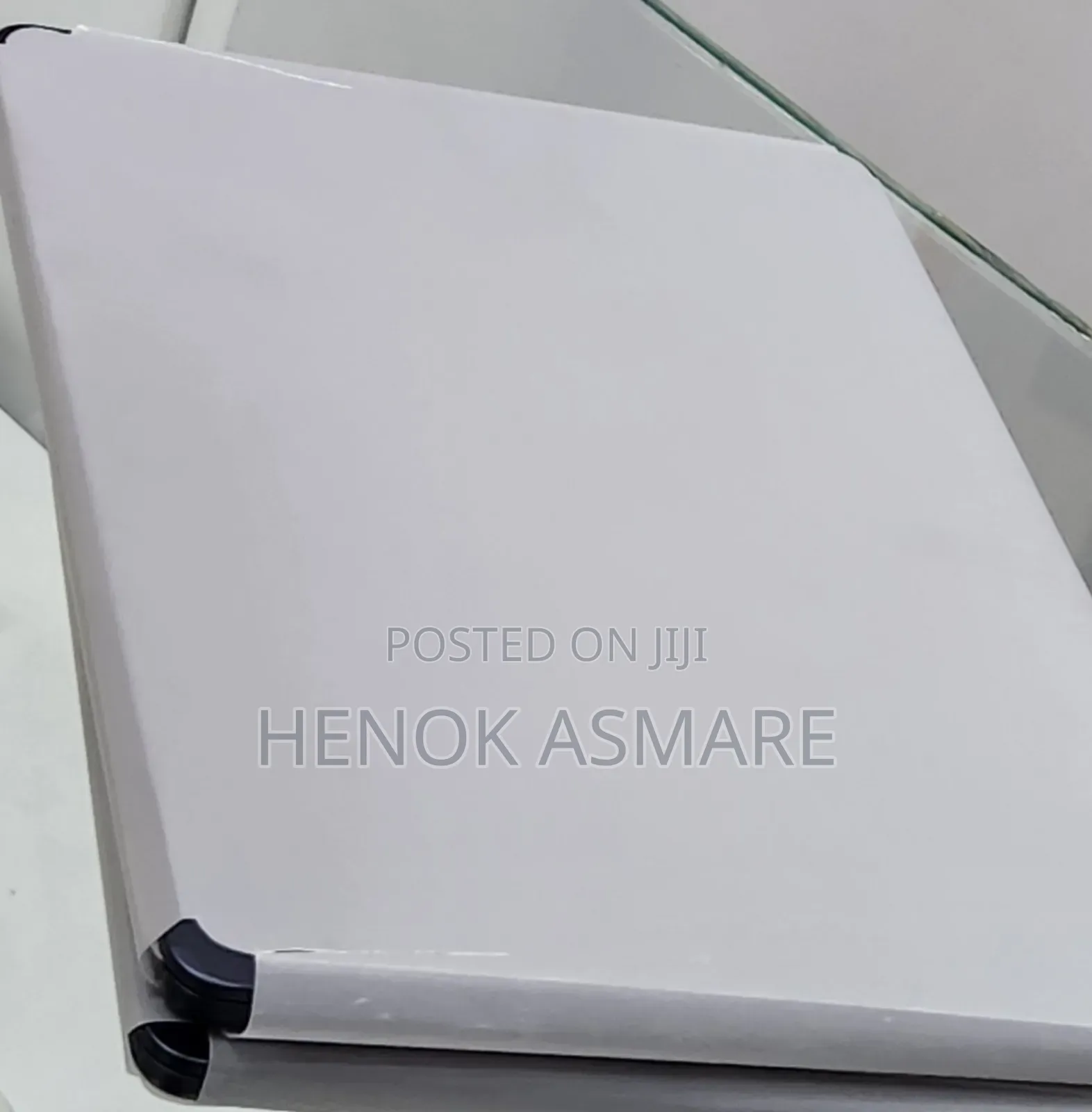 New Laptop Apple MacBook Pro 16GB Apple M4 SSD 256GB