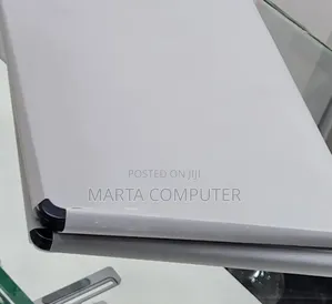 New Laptop Apple MacBook Air 2024 M3 15-Inch 16GB Apple M4 SSD 256GB