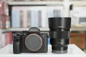 Sony A7 R Iii With 85mm F1.8 E Mount