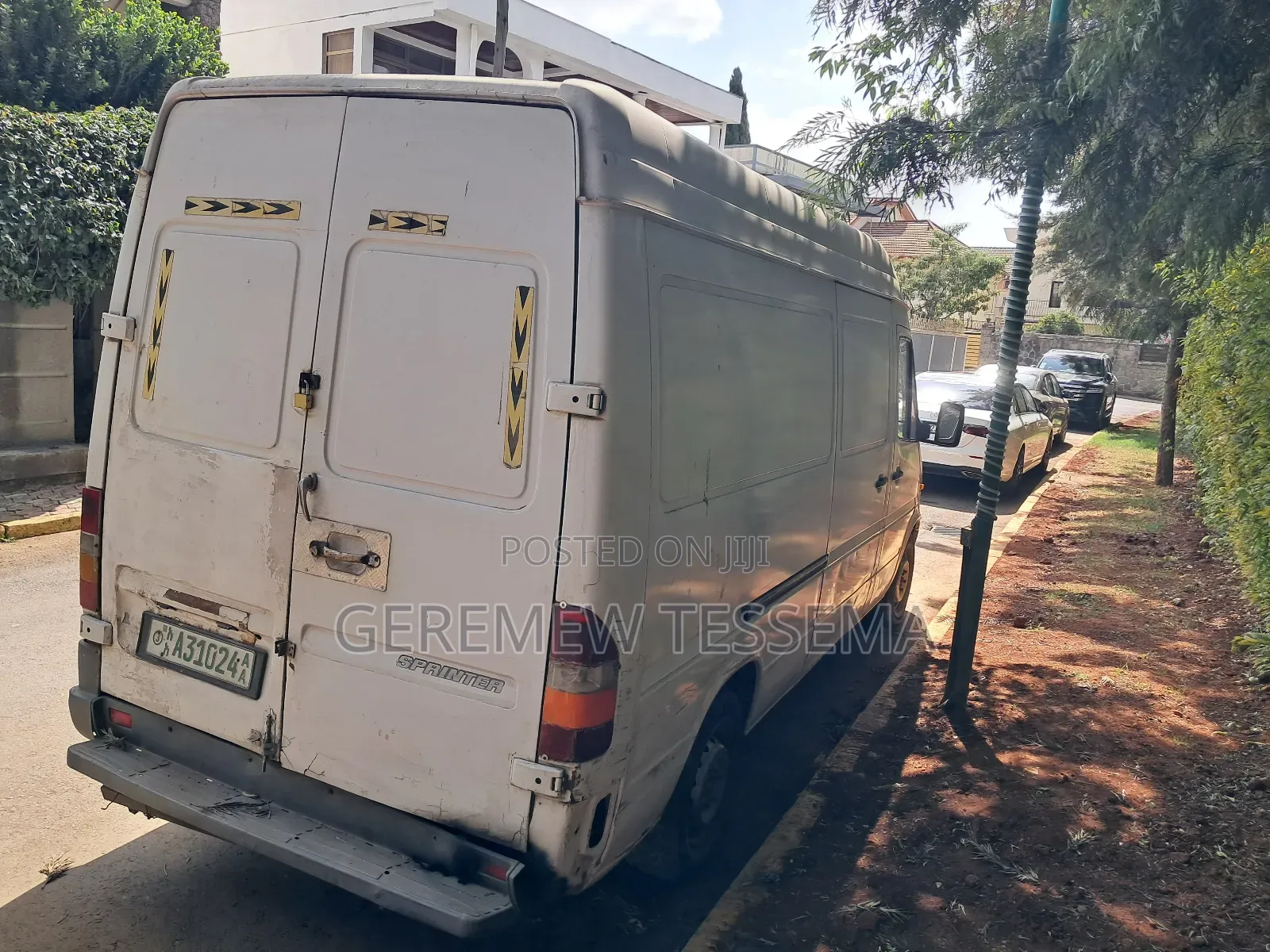 Mercedes-Benz Sprinter 2000 White