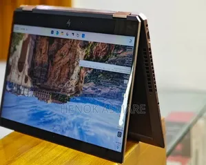 New Laptop HP Spectre X360 16GB Intel Core I7 SSD 512GB