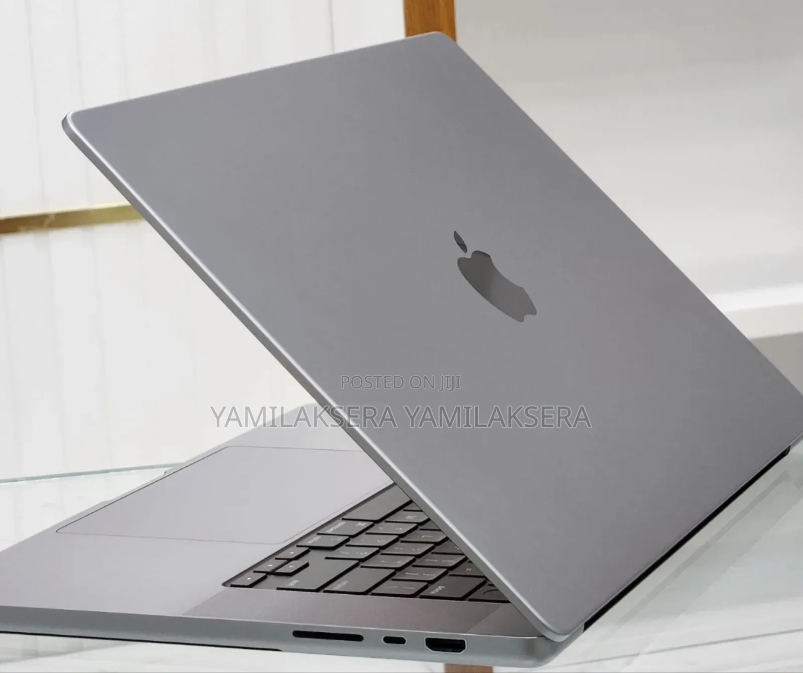 New Laptop Apple MacBook Pro M1 32GB Apple M1 Pro SSD 512GB