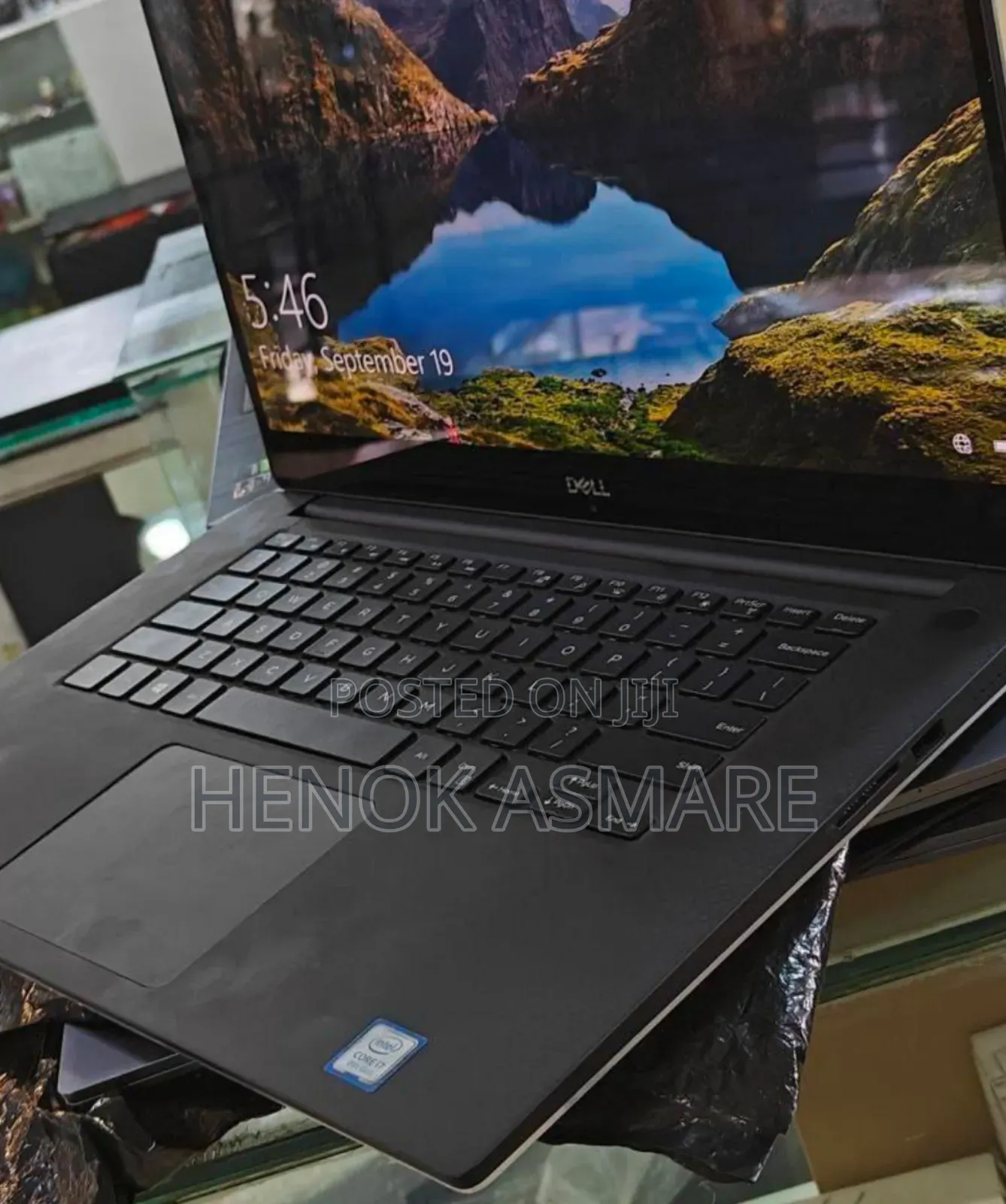 New Laptop Dell Precision 5540 16GB Intel Core I7 SSD 512GB