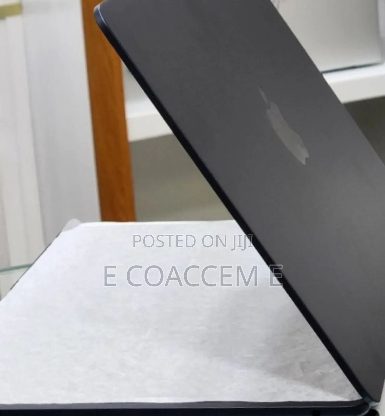 New Laptop Apple MacBook 16GB Apple M4 SSD 256GB