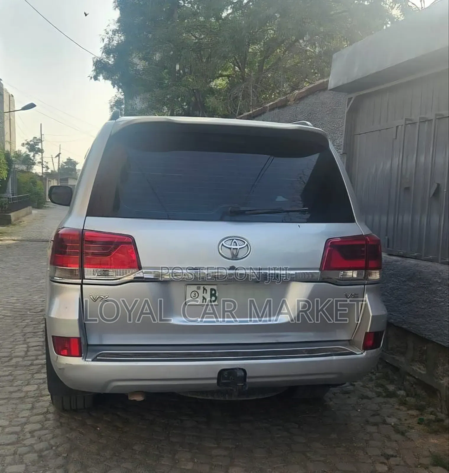Toyota Land Cruiser 2011 Gray