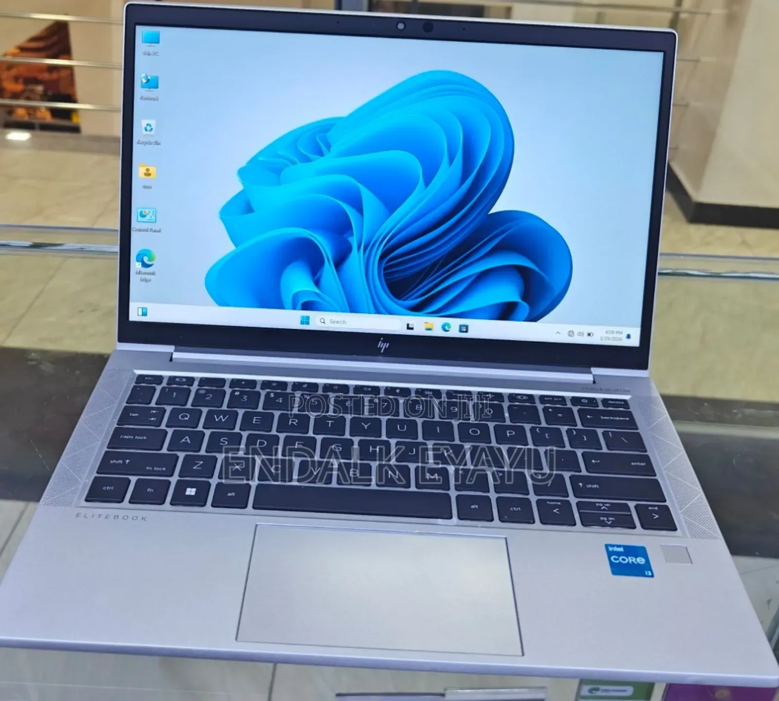 New Laptop HP EliteBook 830 G8 16GB Intel Core I7 SSD 512GB