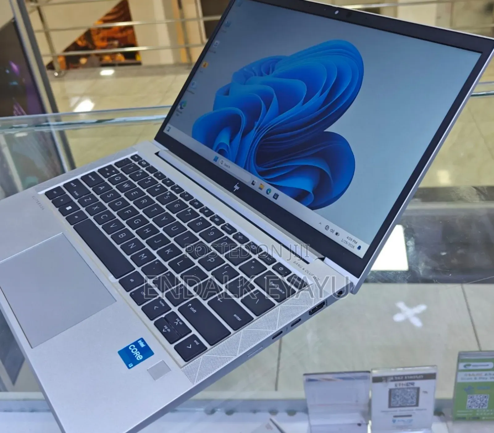 New Laptop HP EliteBook 830 G8 16GB Intel Core I7 SSD 512GB