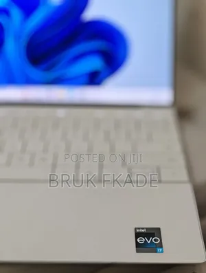 New Laptop Dell XPS 13 9320 32GB Intel Core I7 SSD 1T