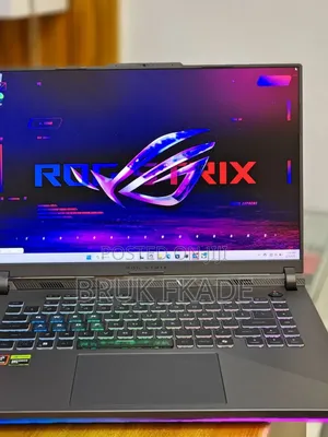 New Laptop Asus ROG Strix G16 G614 8GB Apple M4 Max SSD 16 GB