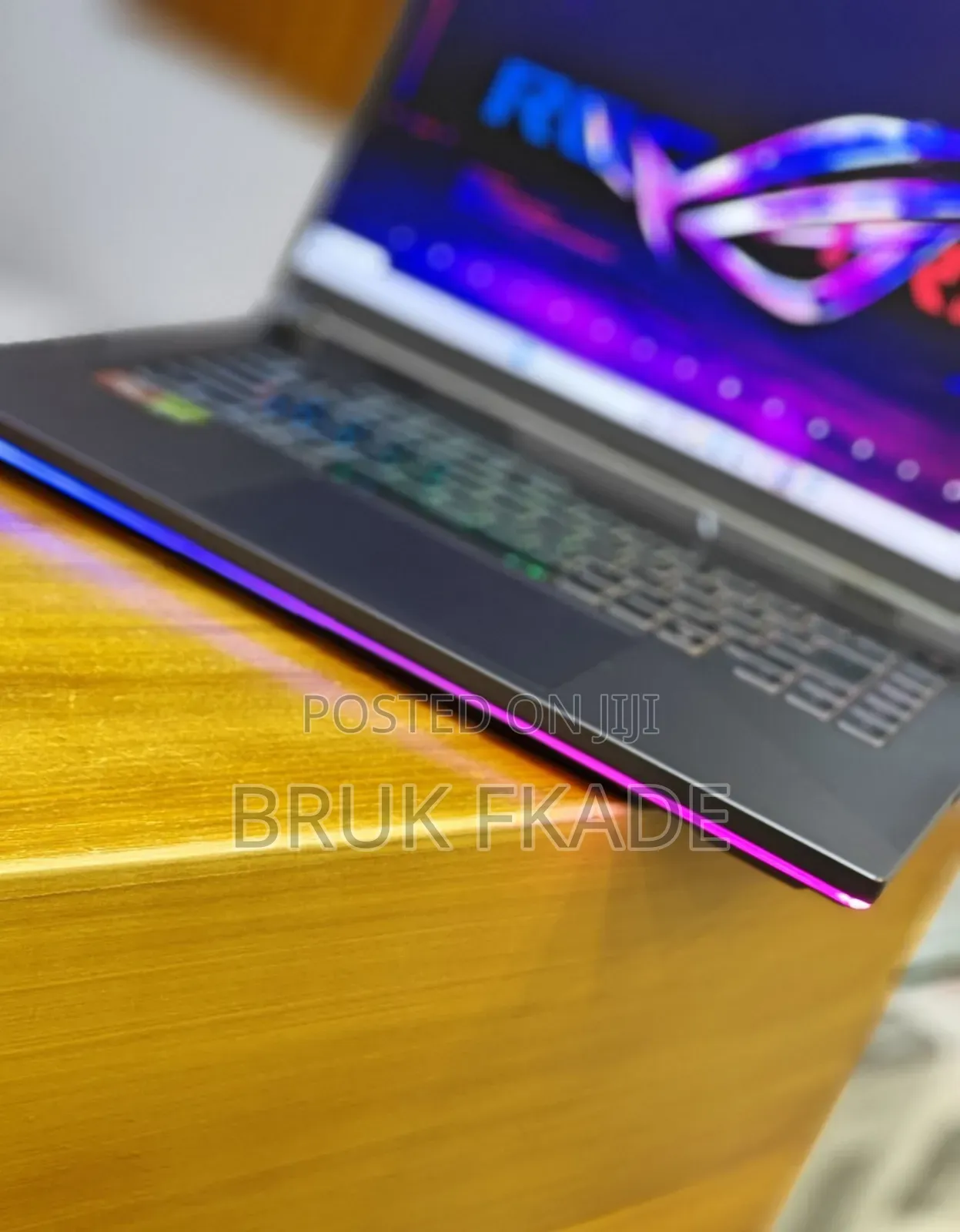 New Laptop Asus ROG Strix G16 G614 8GB Apple M4 Max SSD 16 GB