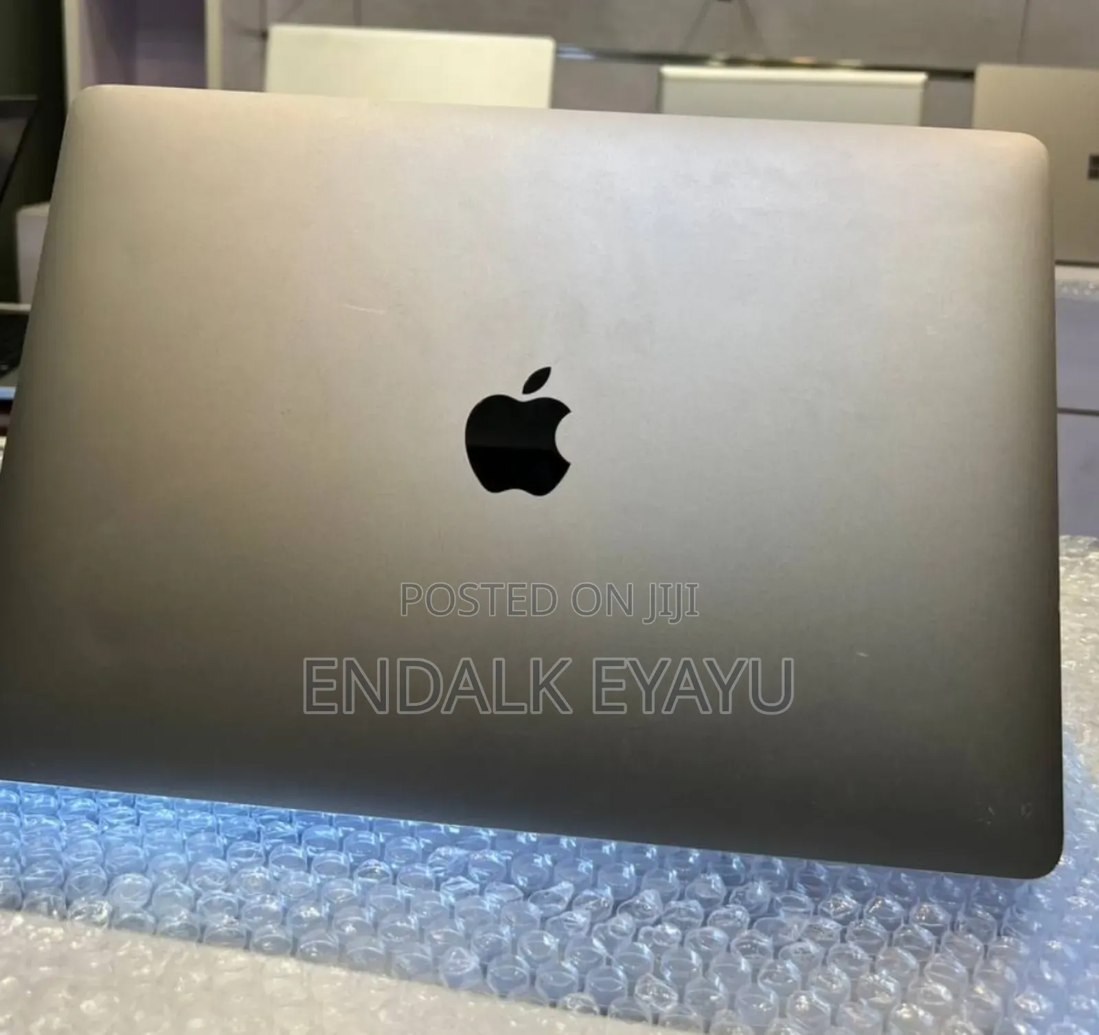 New Laptop Apple MacBook Pro 2019 8GB Intel Core I5 SSD 128GB