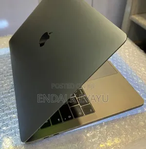 New Laptop Apple MacBook Pro 2019 8GB Intel Core I5 SSD 128GB