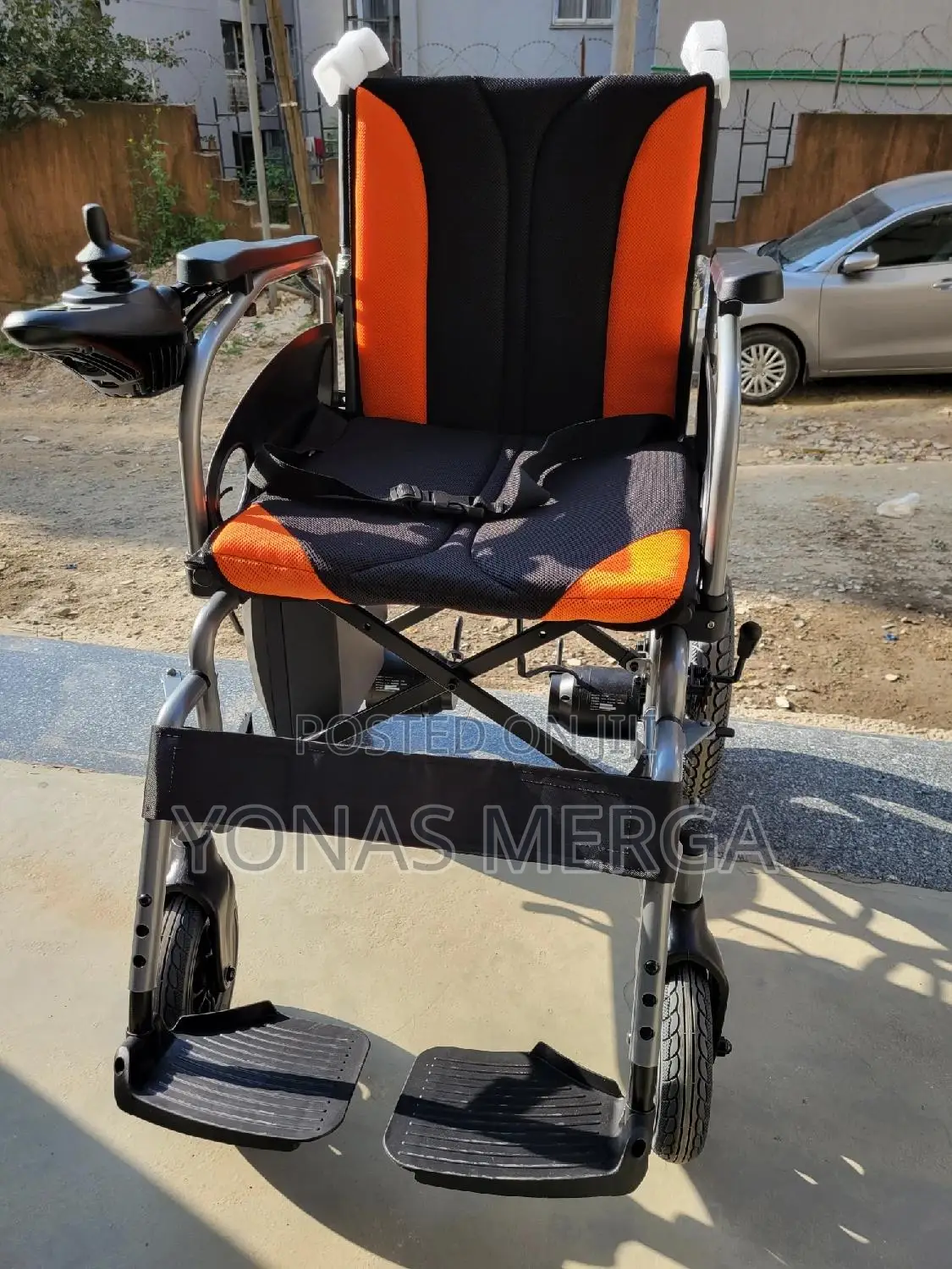 Electrical Wheelchair檢能battery Life Is Strong, Dual Motor Drive