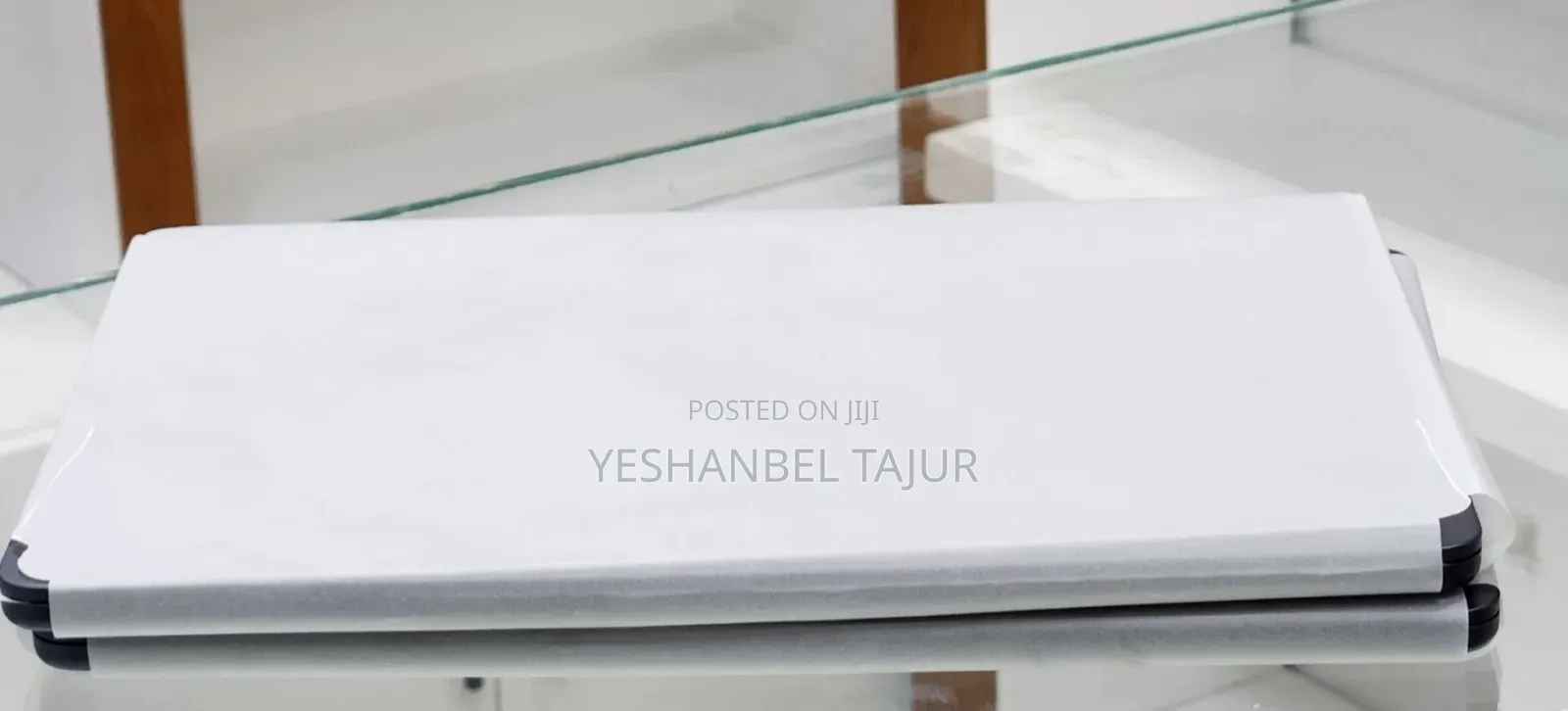 New Laptop Apple MacBook Air 2025 M4 15-Inch 16GB Apple M4 SSD 256GB