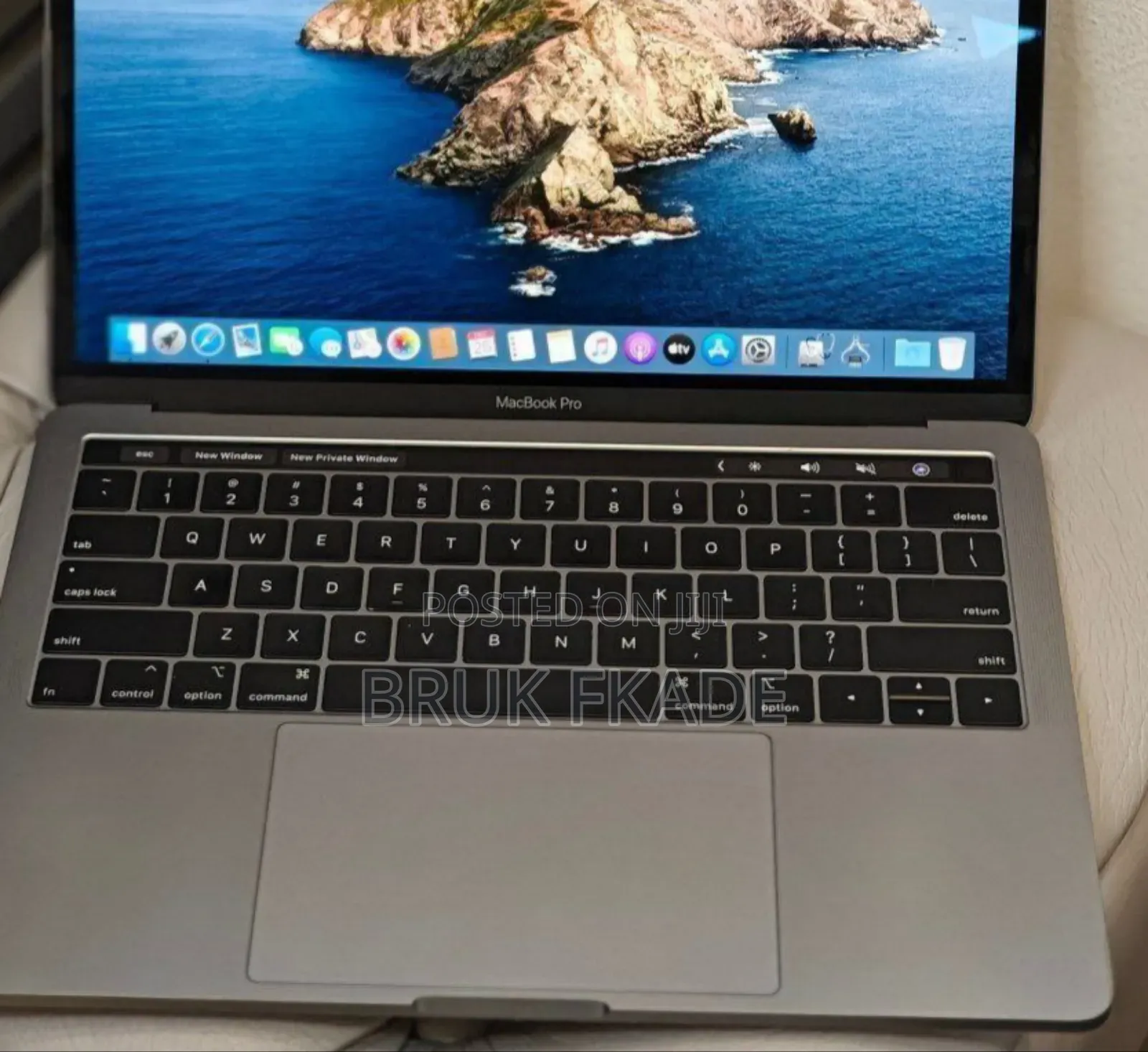 New Laptop Apple MacBook Pro 2019 16GB Intel Core I7 SSD 1T