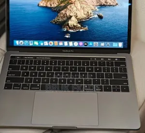 New Laptop Apple MacBook Pro 2019 16GB Intel Core I7 SSD 1T