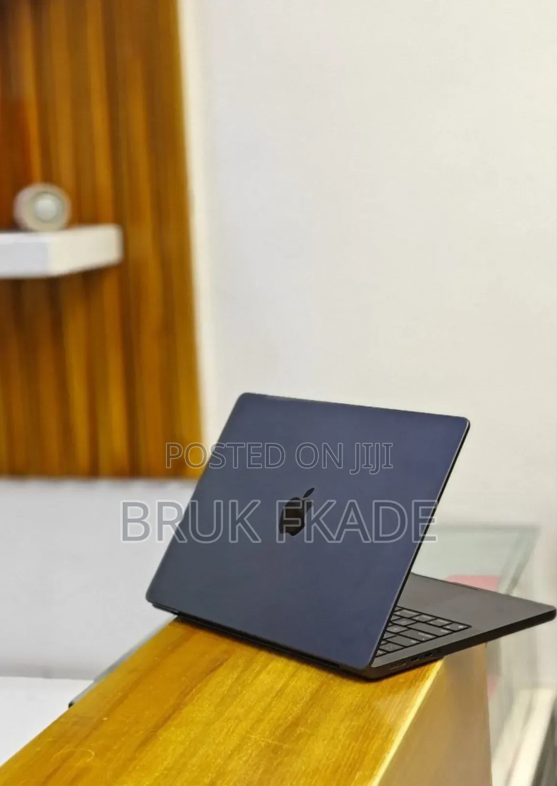 New Apple MacBook Pro 2023 M2 Max 14-Inch 16GB Intel Pentium SSD 512GB