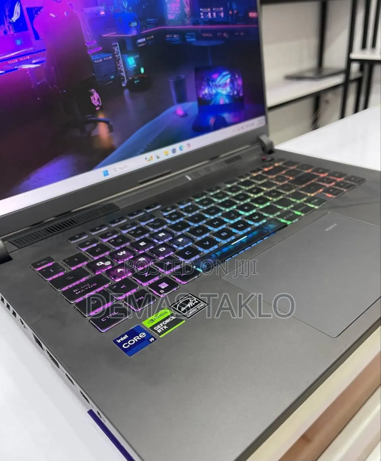 New Laptop Asus ROG Strix G15 16GB Intel Core I9 SSD 1T