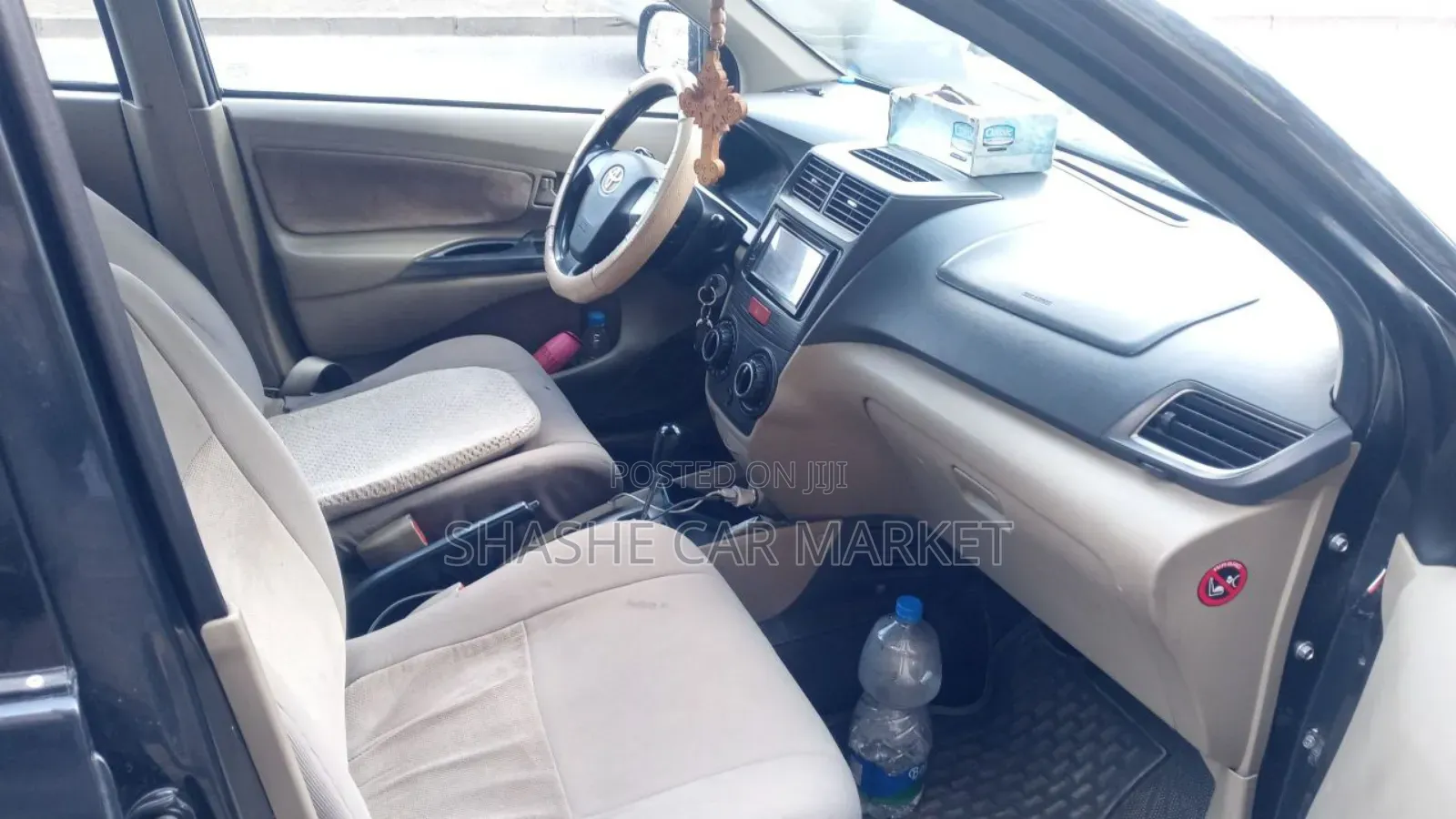 Toyota Avanza 2012 Black