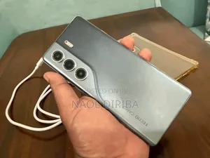 Tecno Camon 40 Pro 256 GB Gray