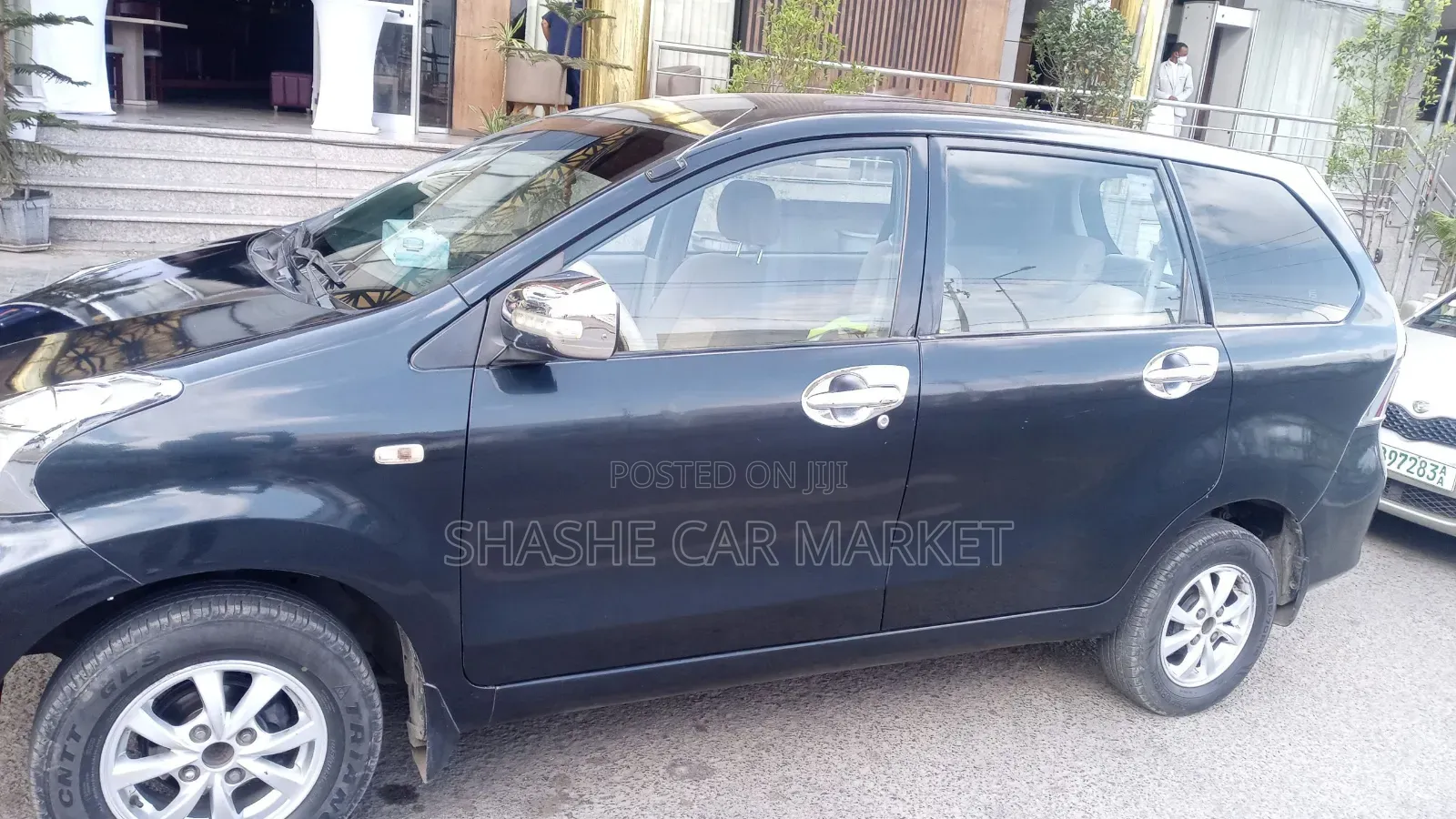 Toyota Avanza 2012 Black