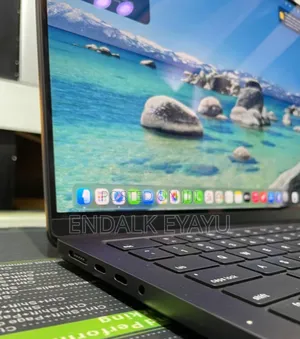 New Laptop Apple MacBook 48GB Apple M4 Pro SSD 512GB