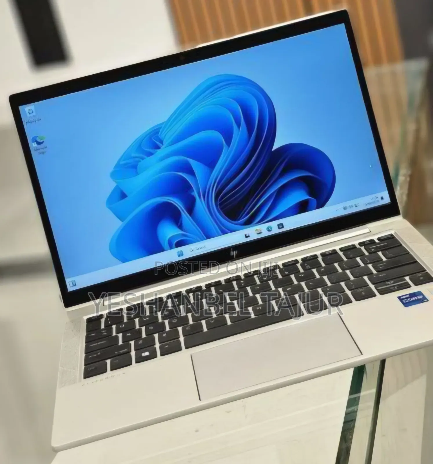 New Laptop HP EliteBook 840 G8 16GB Intel Core I7 SSD 512GB