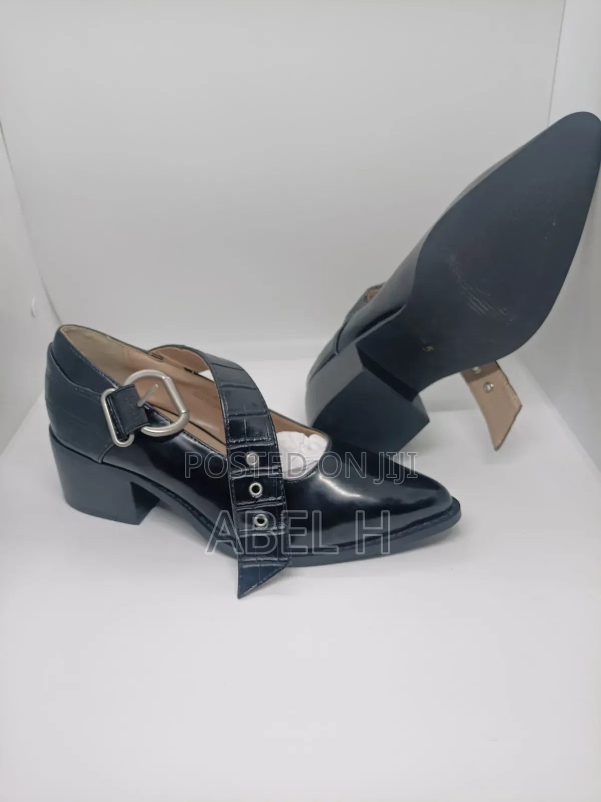 Moussy Black Heel Strap