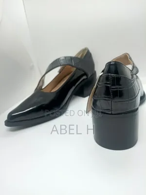 Moussy Black Heel Strap