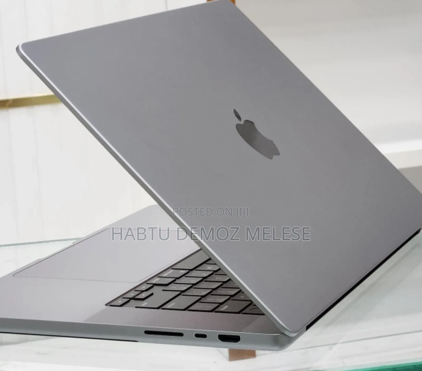 New Laptop Apple MacBook Pro M1 32GB Intel Core I5 SSD 512GB