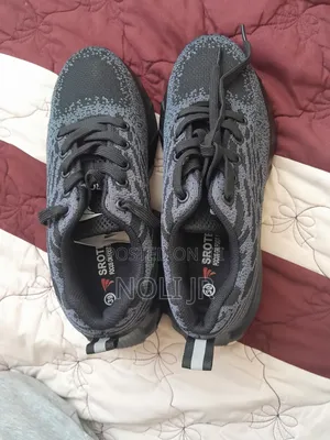 Comfortable Quality Sneaker