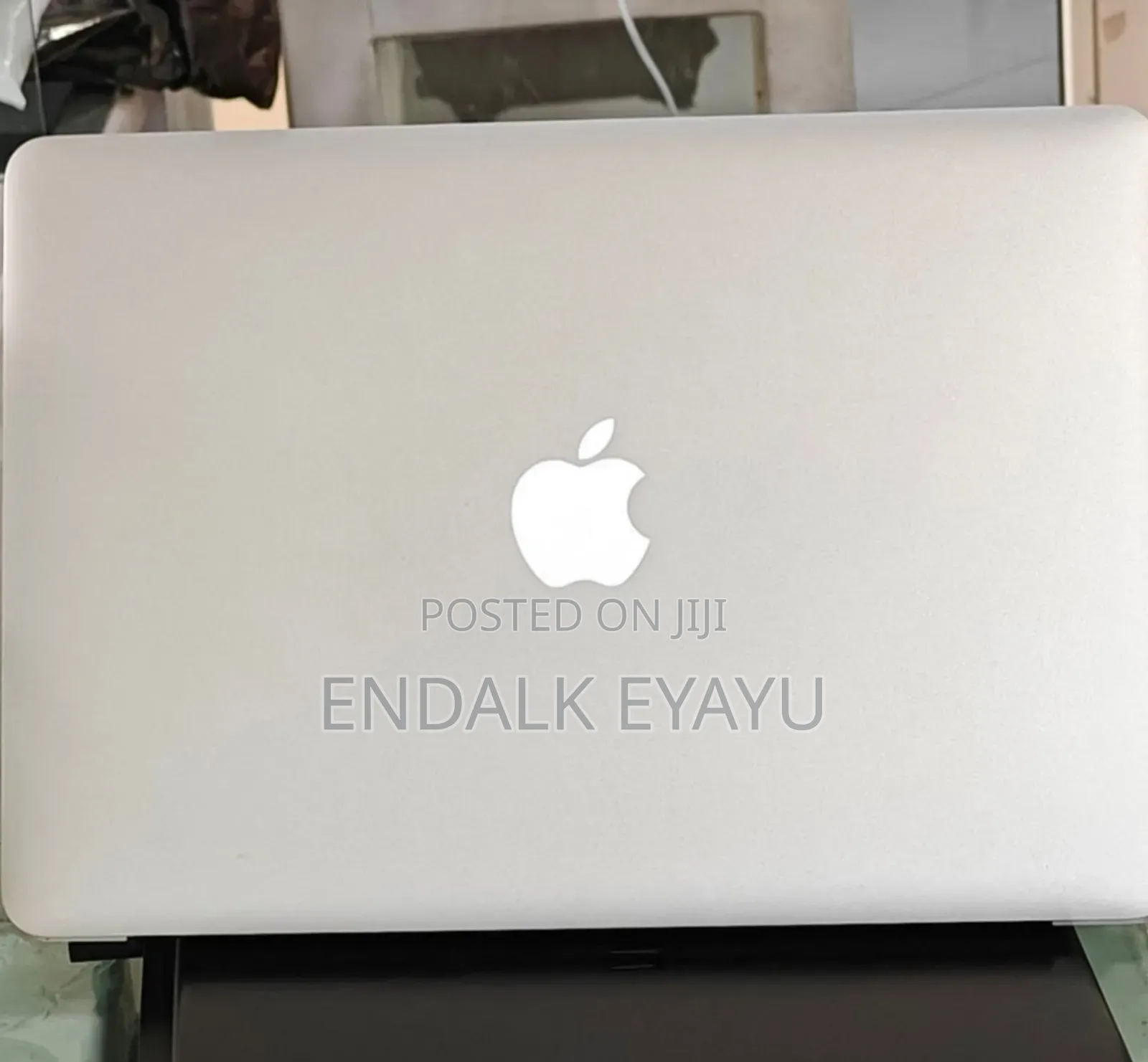 New Laptop Apple MacBook Air 2017 8GB Intel Core I7 SSD 512GB