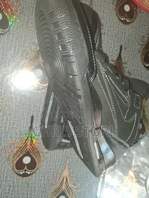 Jordan 4 Retro "Black Cat" Sneaker