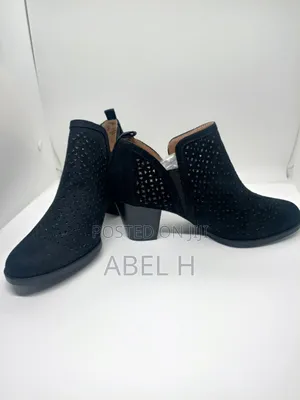 Lifestride Usa Woman's Boots and Booties