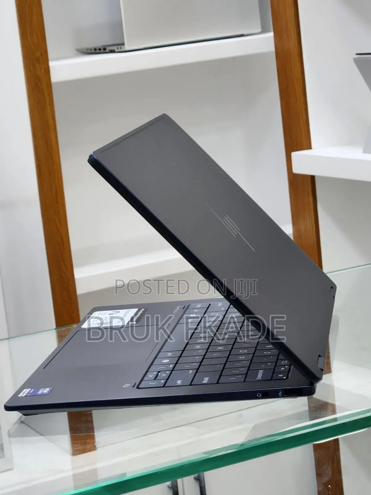 New Laptop HP OmniStudio X All-in-One 16GB AMD Ryzen 7 SSD 1T