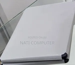 New Laptop Apple MacBook Air 2025 M4 13-Inch 16GB Apple M4 SSD 256GB