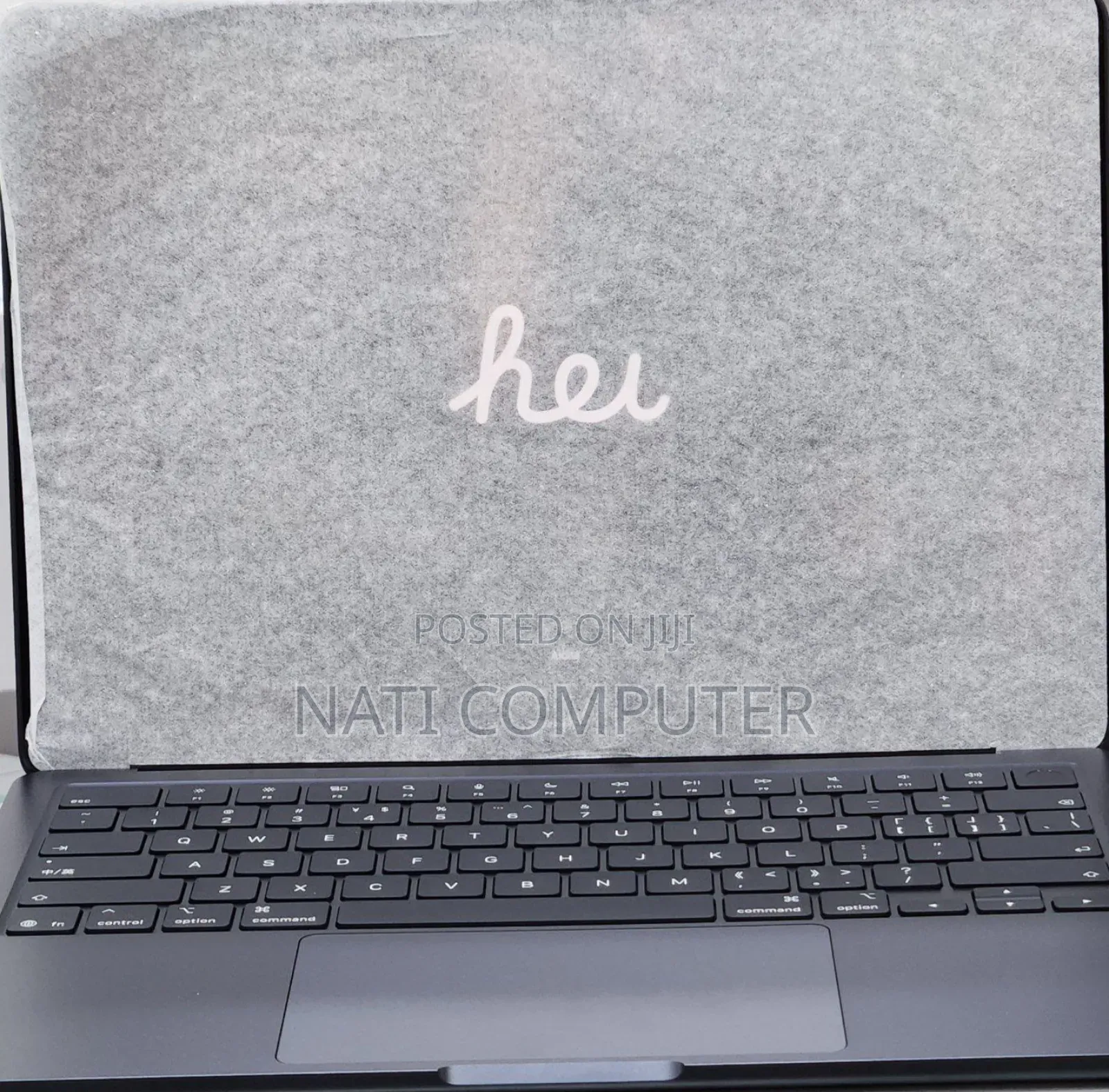 New Laptop Apple MacBook Air 2025 M4 13-Inch 16GB Apple M4 SSD 256GB