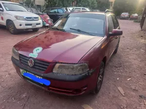 Volkswagen Golf 2005 Red