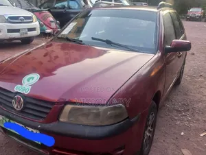 Volkswagen Golf 2005 Red